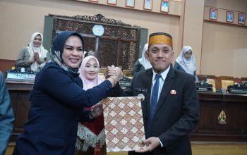 Bupati Jeneponto  Kunjungi DPRD Jeneponto, Serahkan 4 Ranperda Strategis untuk Kemajuan Daerah