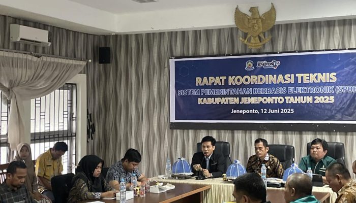 Perkuat Digitalisasi Pemerintahan, Dinas Kominfo Jeneponto dan LPPM UNHAS Gelar Rakortek SPBE